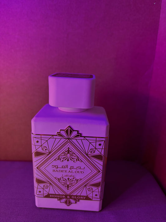 Bade'e Al Oud Honor & Glory Lattafa Perfumes